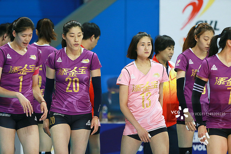17\/18女排超级联赛决赛第6场:上海光明优倍2-