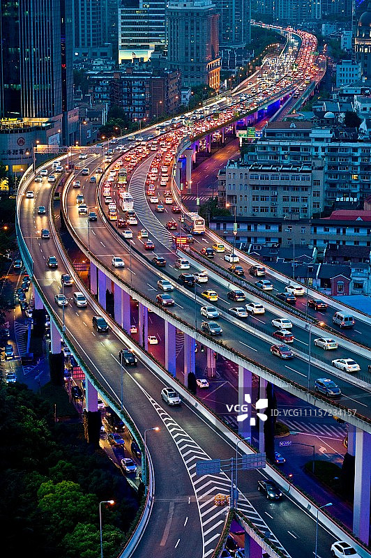 上海:高架公路之景(资料图)