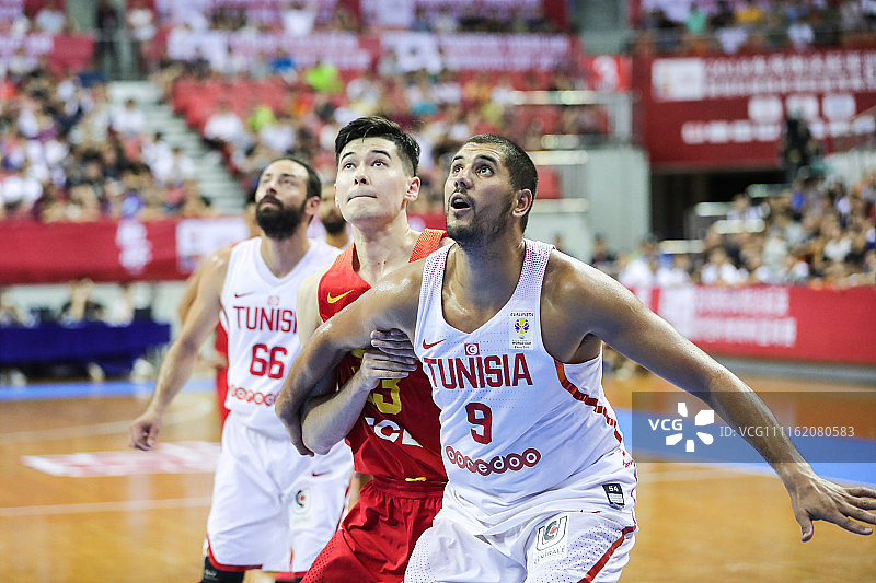 2018斯坦科维奇杯:中国男篮红队77-72突尼斯